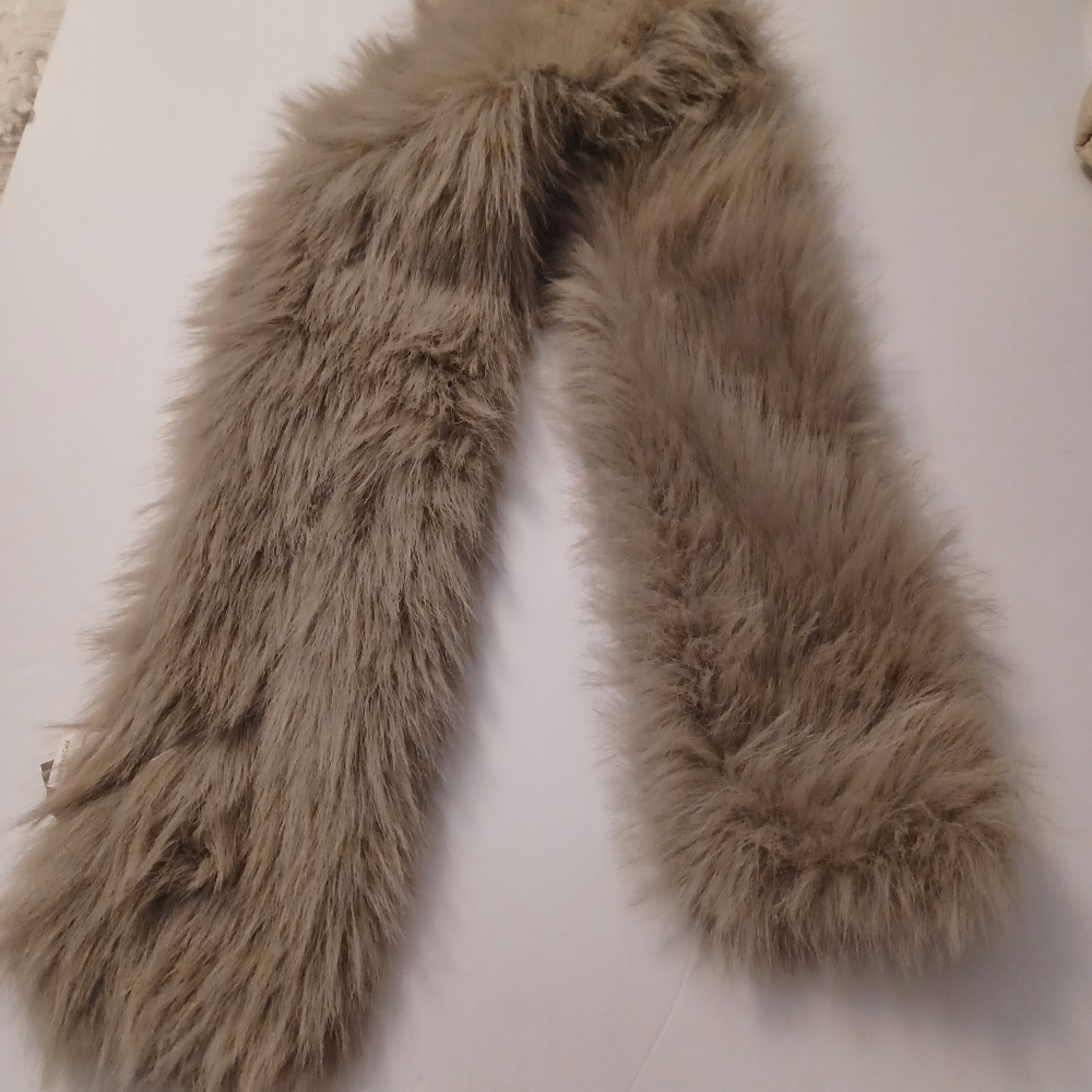 Falls Creek Faux Fur Scarf 44"- NEW